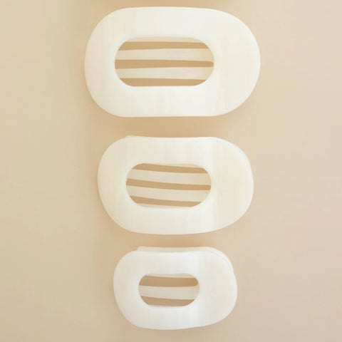 Coconut White Tiny Flat Round Clip